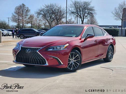 2025 Lexus ES 300h Base