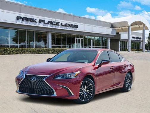 2025 Lexus ES 300h Base