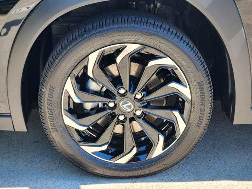 2025 Lexus UX 300h Base