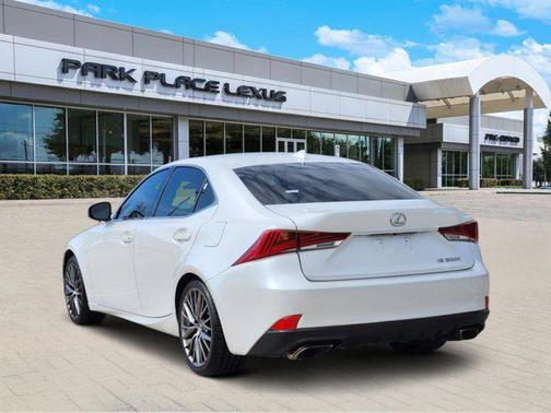 2017 Lexus IS 200t Base