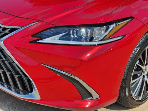 2025 Lexus ES 350 Base