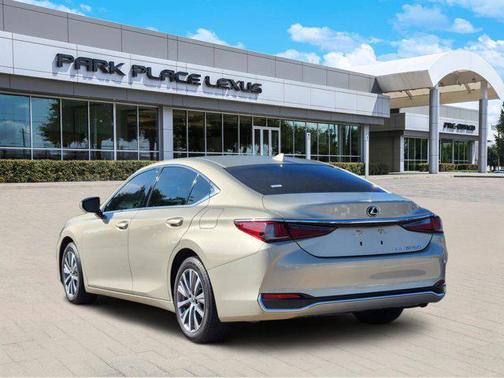 2021 Lexus ES 250 Base