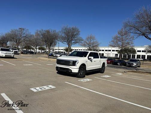 2022 Ford F-150 Lightning LARIAT