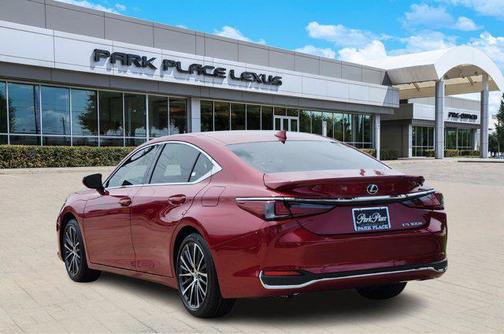 2025 Lexus ES 300h Base