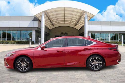 2025 Lexus ES 300h Base