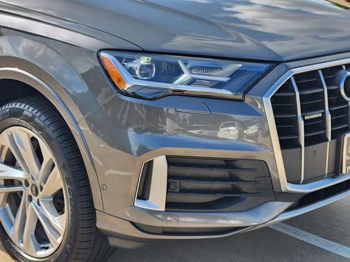 Gray Metallic 2021 Audi Q7 45 Premium