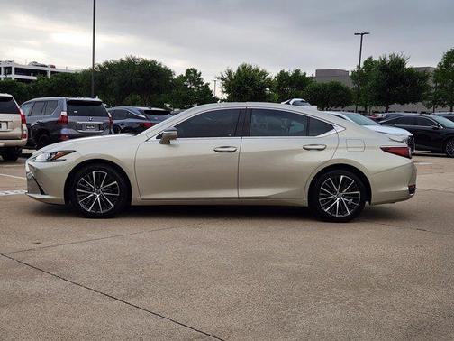 Beige Metallic 2025 Lexus ES 300h Premium