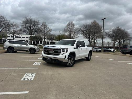 2024 GMC Sierra 1500 SLT