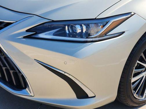 2023 Lexus ES 350 Base