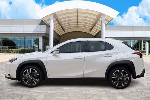 2025 Lexus UX 300h Base