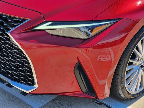 2022 Lexus IS 300 Base