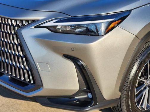 Atomic Silver 2025 Lexus NX 250 Premium