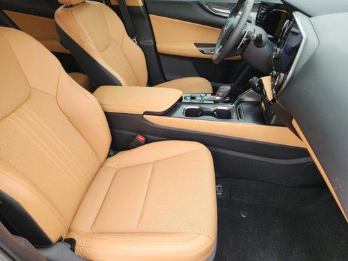 Atomic Silver 2025 Lexus NX 250 Premium