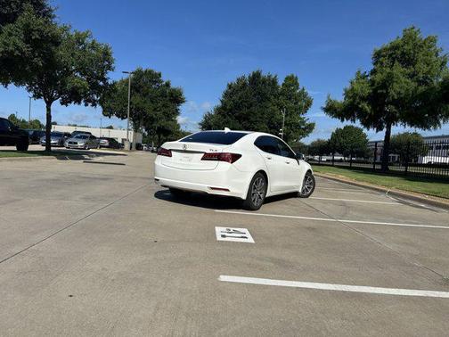 2017 Acura TLX w/Technology Package