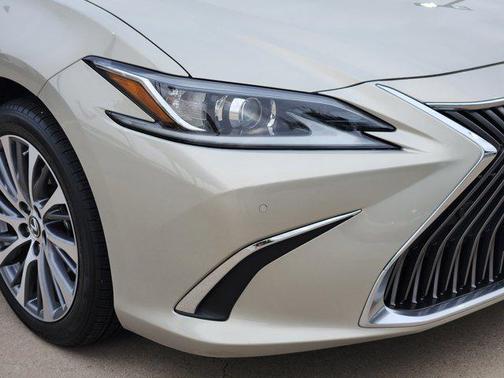2019 Lexus ES 350 Premium