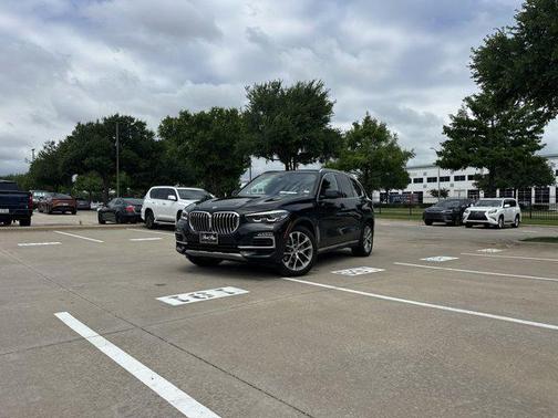 Black Sapphire Metallic 2020 BMW X5 sDrive40i