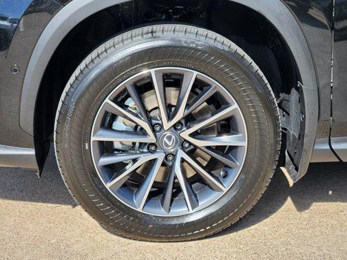 2025 Lexus NX 350h Luxury