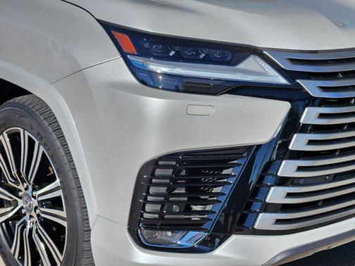 2025 Lexus LX 600 Luxury