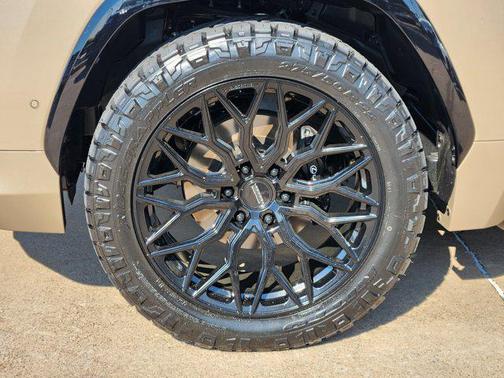 2025 Lexus LX 700h LX 700h Overtrail