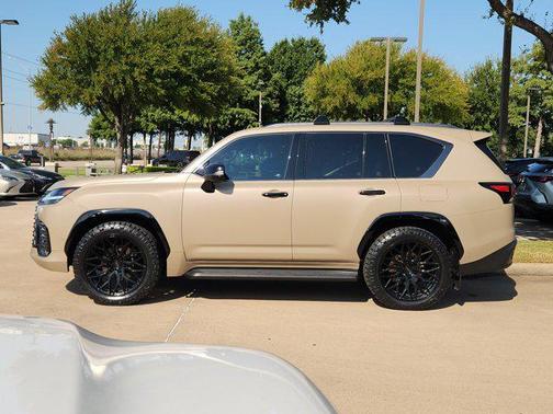 2025 Lexus LX 700h LX 700h Overtrail