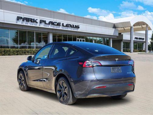 2024 Tesla Model Y Long Range Dual Motor All-Wheel Drive