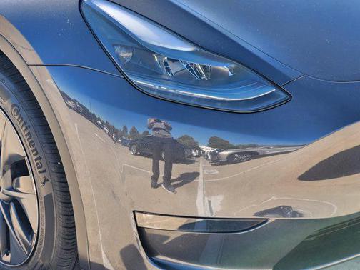 2024 Tesla Model Y Long Range Dual Motor All-Wheel Drive