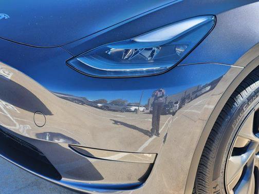 2024 Tesla Model Y Long Range Dual Motor All-Wheel Drive