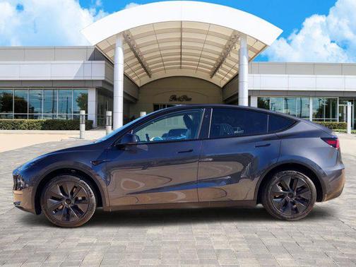 2024 Tesla Model Y Long Range Dual Motor All-Wheel Drive