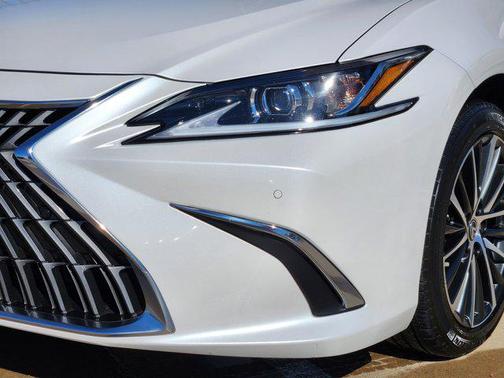 2025 Lexus ES 350 Premium