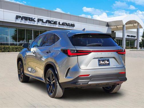 2026 Lexus NX 450h+ Luxury