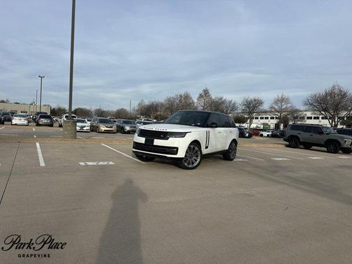 2025 Land Rover Range Rover P530 SE