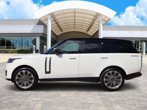 2025 Land Rover Range Rover P530 SE