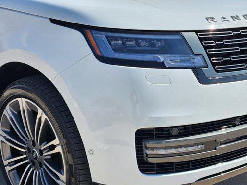 2025 Land Rover Range Rover P530 SE