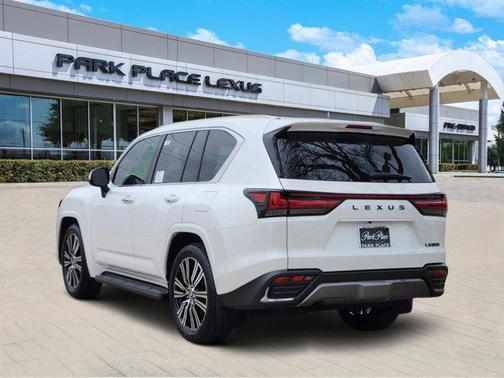 2026 Lexus LX 600 Luxury