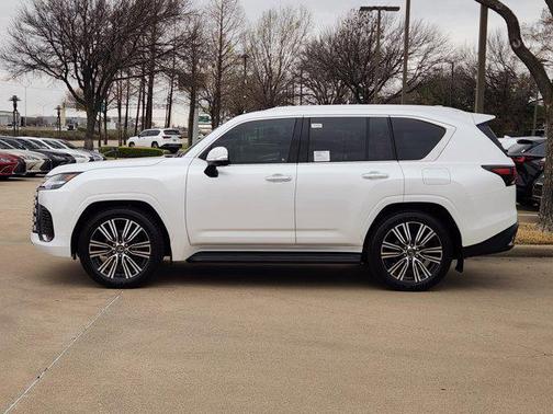 2026 Lexus LX 600 Luxury