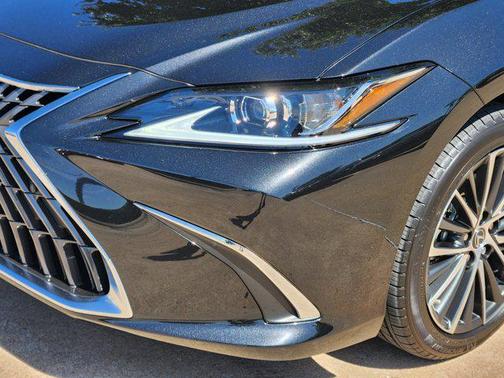 2025 Lexus ES 350 Base