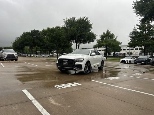 Carrara White 2019 Audi Q8 3.0T Premium