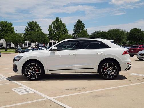 Carrara White 2019 Audi Q8 3.0T Premium