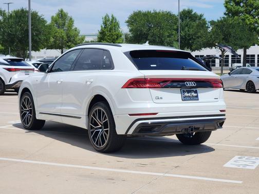 Carrara White 2019 Audi Q8 3.0T Premium