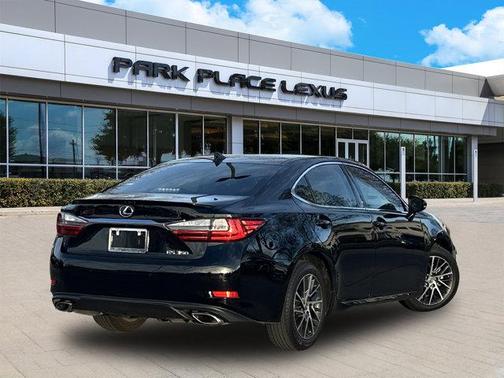 2017 Lexus ES 350 Base