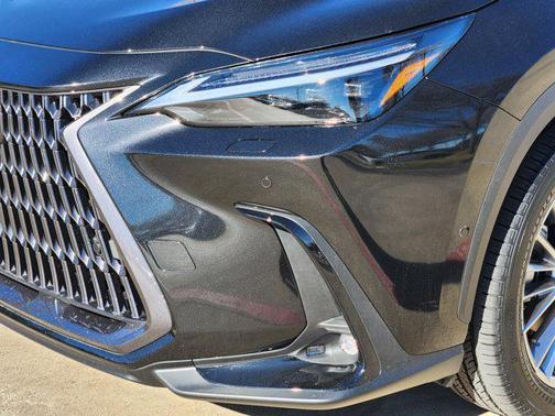 2026 Lexus NX 350h Luxury