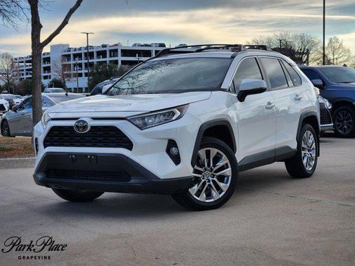 2020 Toyota RAV4 XLE Premium
