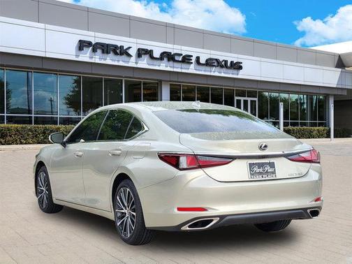 2025 Lexus ES 350 Base