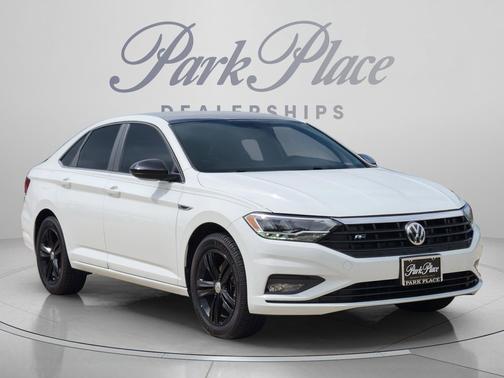 Pure White 2019 Volkswagen Jetta 1.4T R-Line