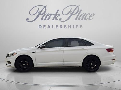 Pure White 2019 Volkswagen Jetta 1.4T R-Line