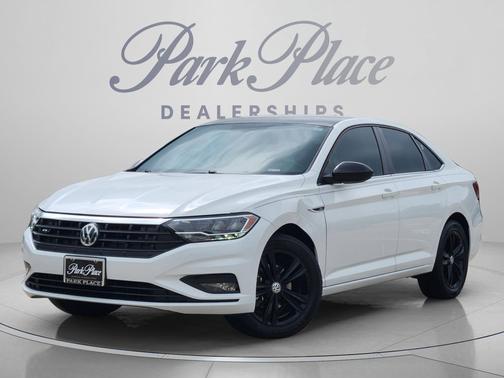 Pure White 2019 Volkswagen Jetta 1.4T R-Line