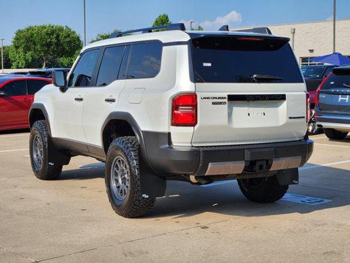 2025 Toyota Land Cruiser Base