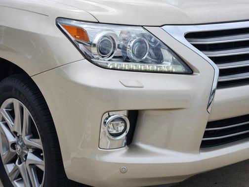 Cashmere Metallic 2014 Lexus LX 570 Base