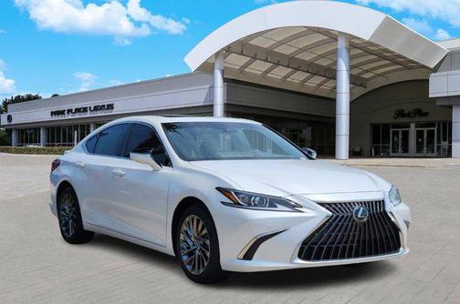2025 Lexus ES 300h Luxury