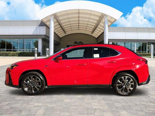 2025 Lexus UX 300h F SPORT Design